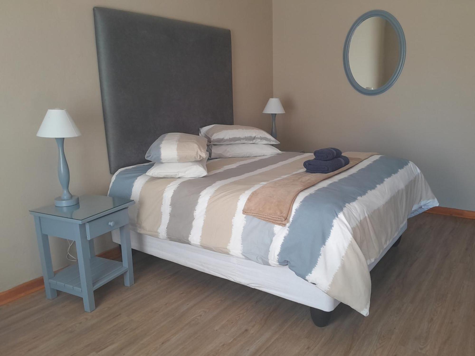Graaff-Reinet Obesa Lodge מראה חיצוני תמונה